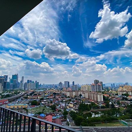 10Mins To Klcc W Lrt+Mall+Netflix Muji Urban Kuala Lumpur Bagian luar foto