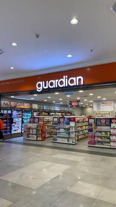 10Mins To Klcc W Lrt+Mall+Netflix Muji Urban Kuala Lumpur Bagian luar foto