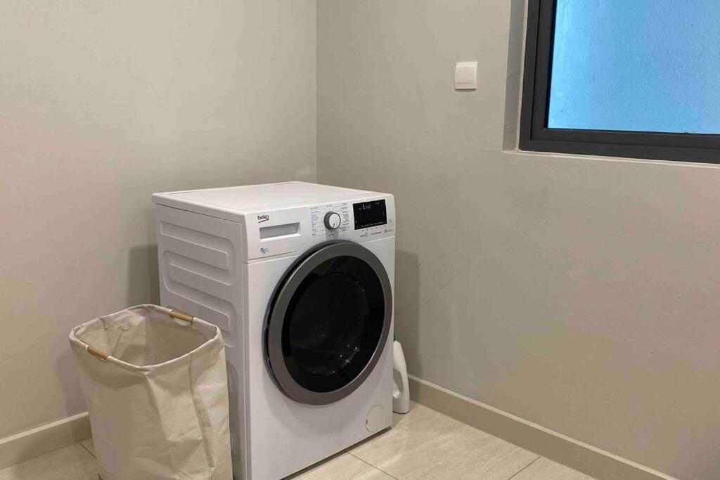 10Mins To Klcc W Lrt+Mall+Netflix Muji Urban Kuala Lumpur Bagian luar foto